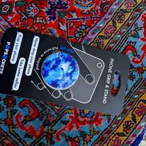 Blue marble popsocket